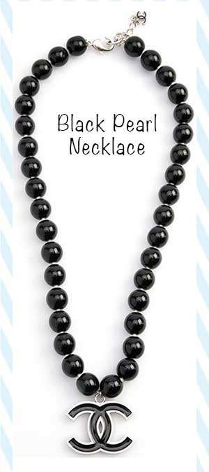 Chanel – Vintage black pearl necklace