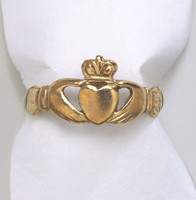 Claddagh ring, close-up