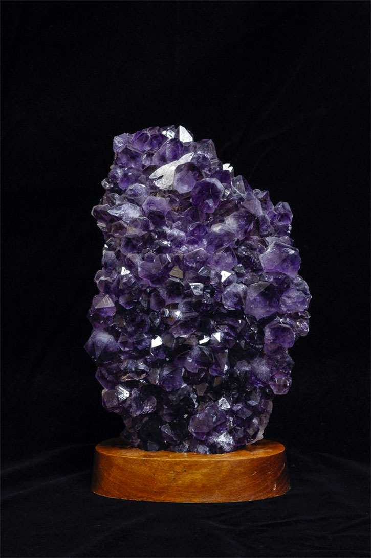 Amethyst Quartz Mineral