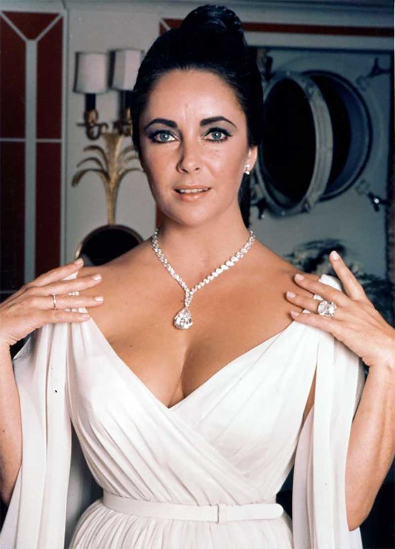 Elizabeth Taylor Jewelry: Pear Shaped Diamond Necklace