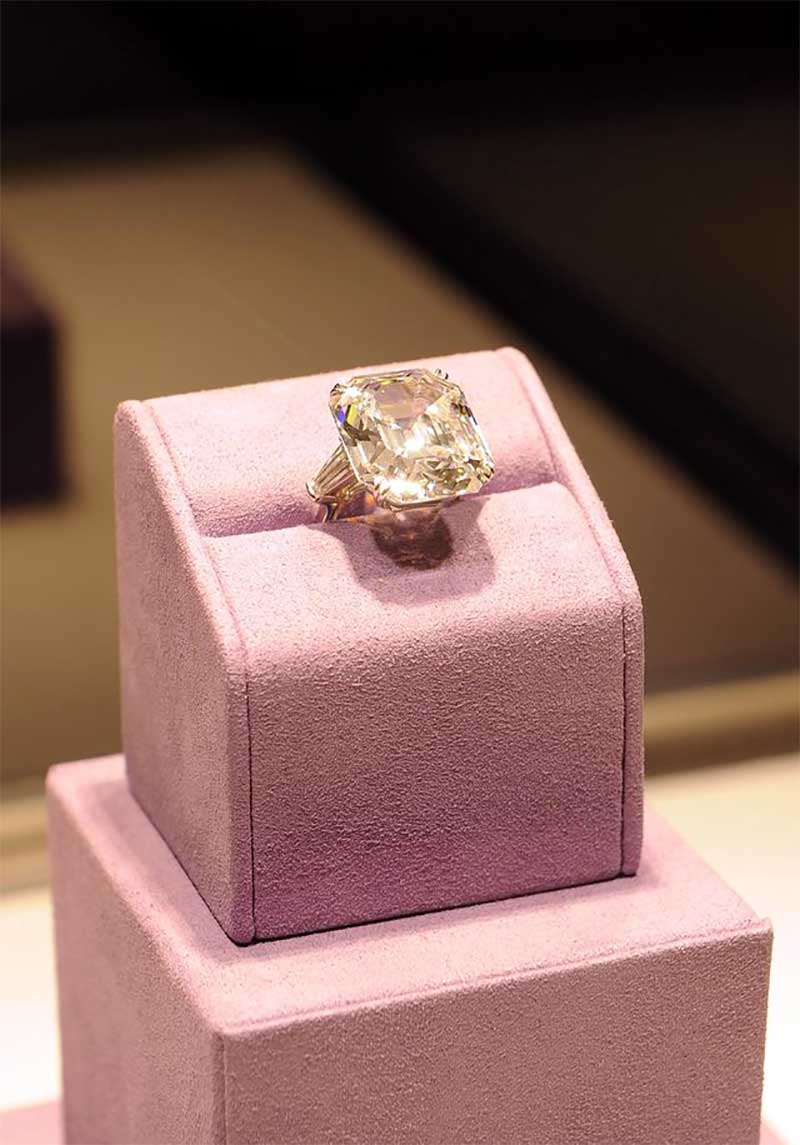 Elizabeth Taylor Jewelry: The Krupp Diamond