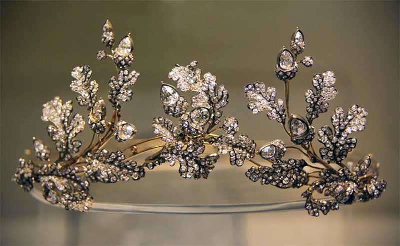 Hunk and Roskell Tiara